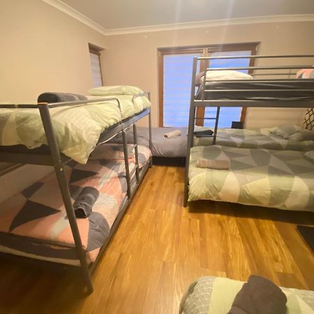 Dublin Airport Big Rooms With Bathroom Outside Room - Kitchen Only 7 Days Reservation Buitenkant foto