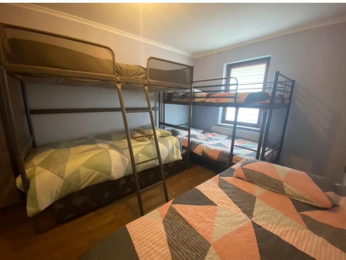 Dublin Airport Big Rooms With Bathroom Outside Room - Kitchen Only 7 Days Reservation Buitenkant foto