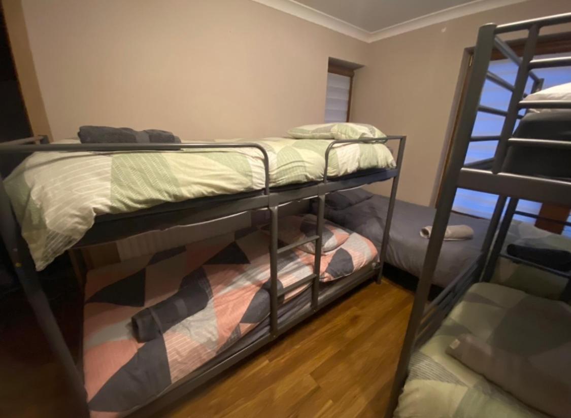 Dublin Airport Big Rooms With Bathroom Outside Room - Kitchen Only 7 Days Reservation Buitenkant foto
