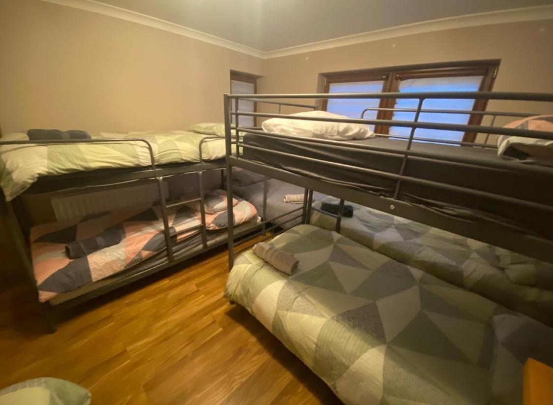 Dublin Airport Big Rooms With Bathroom Outside Room - Kitchen Only 7 Days Reservation Buitenkant foto