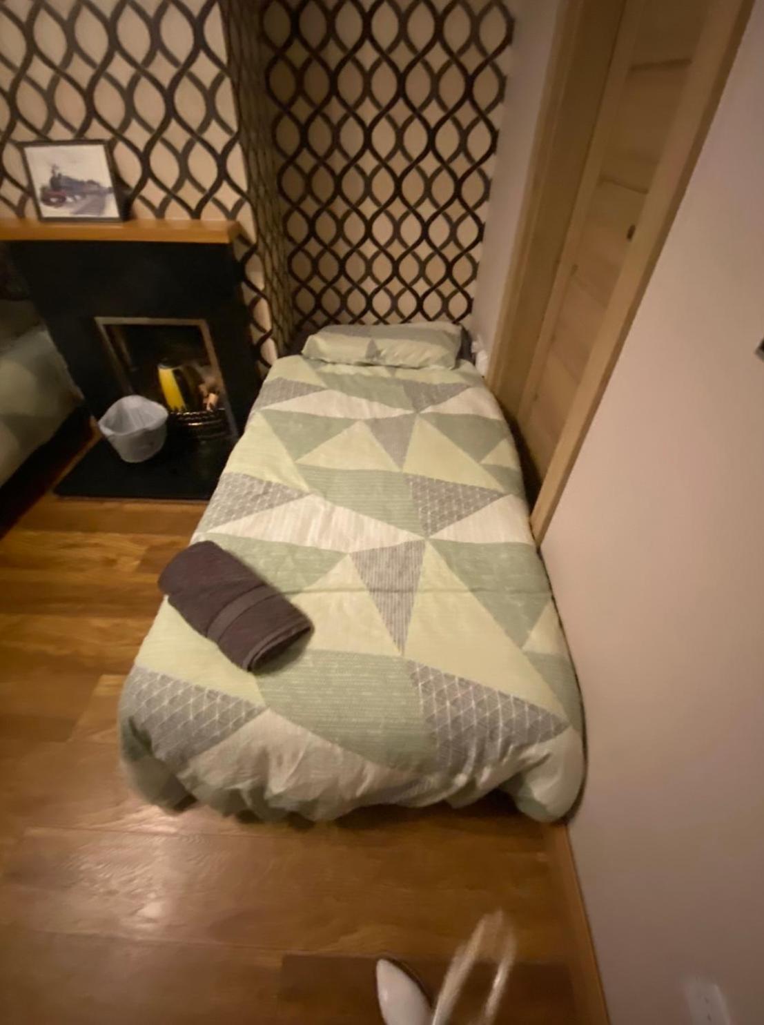 Dublin Airport Big Rooms With Bathroom Outside Room - Kitchen Only 7 Days Reservation Buitenkant foto